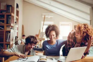 Se faire des amis en résidence étudiante avec Studélites